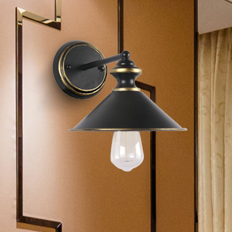 Lámpara de pared negra metálica Tombre cónico 1 Ligera de estilo industrial Iluminación para el comedor