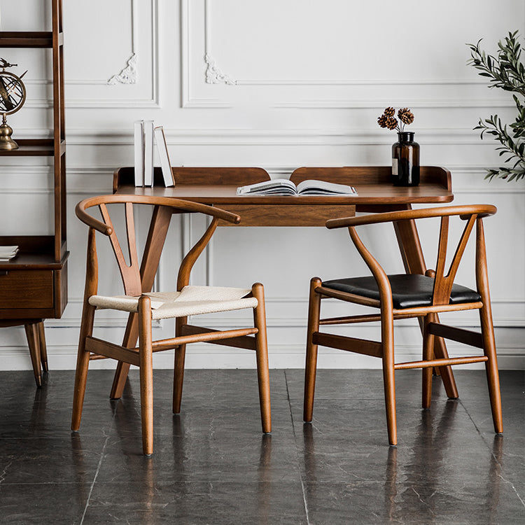 Silla de comedor de madera moderna con acabado mate de Wishbone de haya