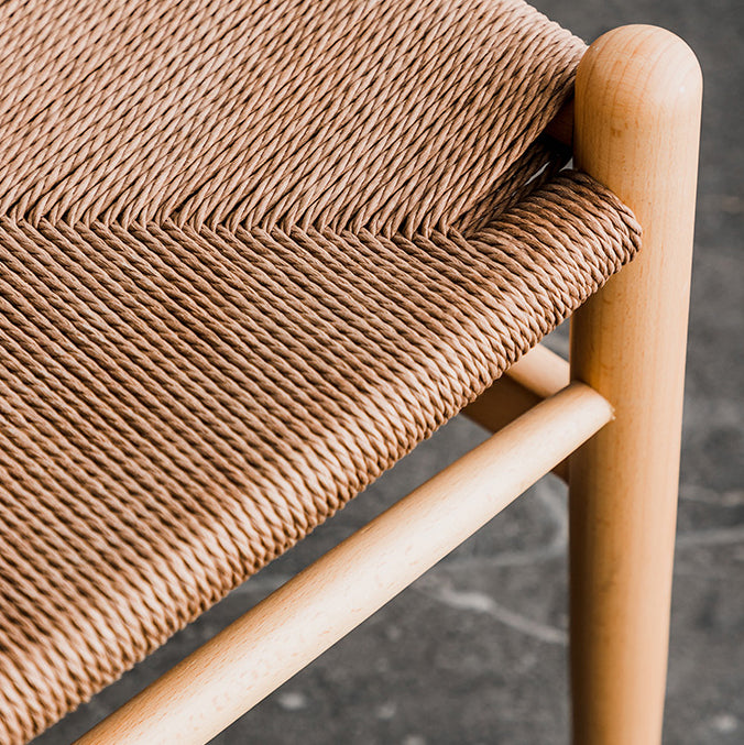 Silla de comedor de madera moderna con acabado mate de Wishbone de haya