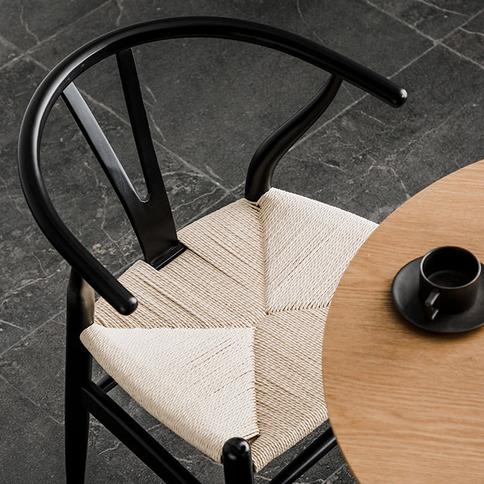 Silla de comedor de madera moderna con acabado mate de Wishbone de haya