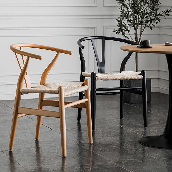 Silla de comedor de madera moderna con acabado mate de Wishbone de haya