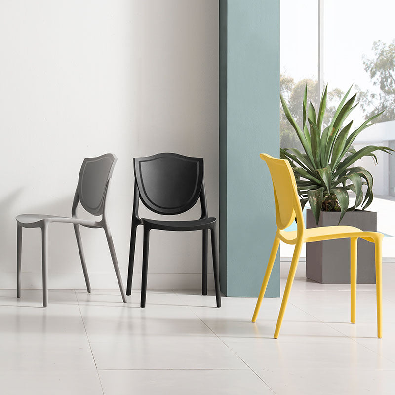 Scandinavische armloze open rugstoelen plastic eetkamerstoelen voor thuisgebruik