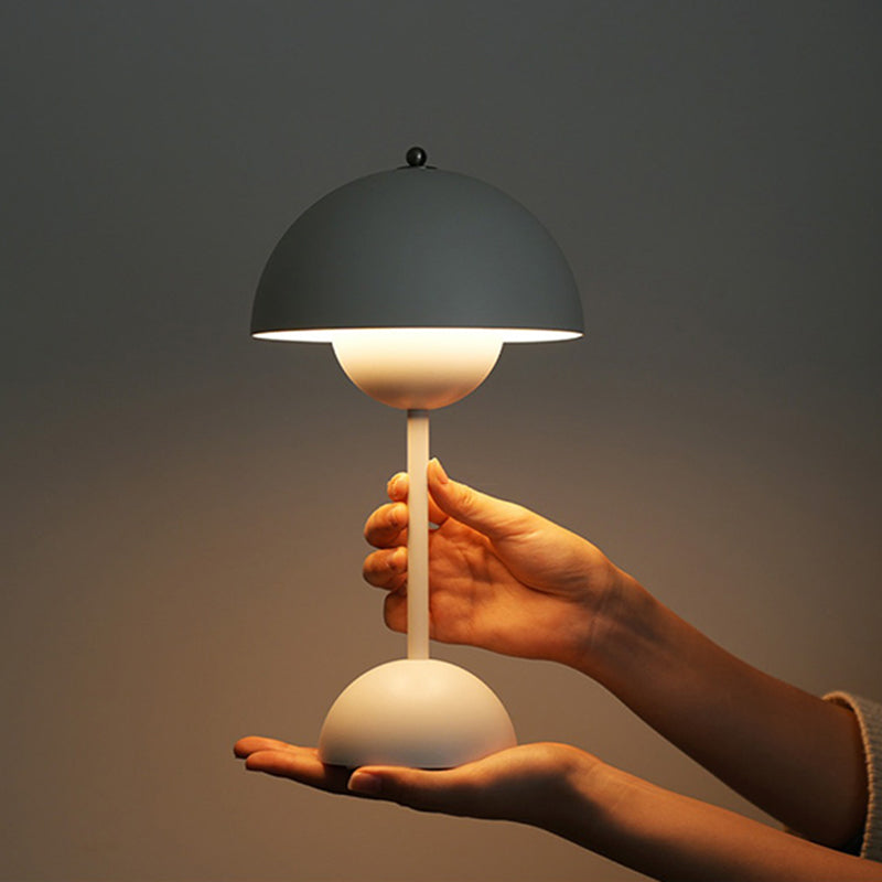 Nordic Style Metal Table Lamp Colorful Bud Shape Desk Lamp for Bedroom