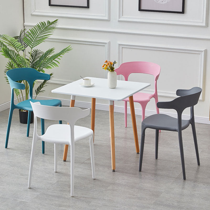 Silla apilable de estilo moderno, sillas con respaldo abierto sin brazos y patas de plástico para cocina