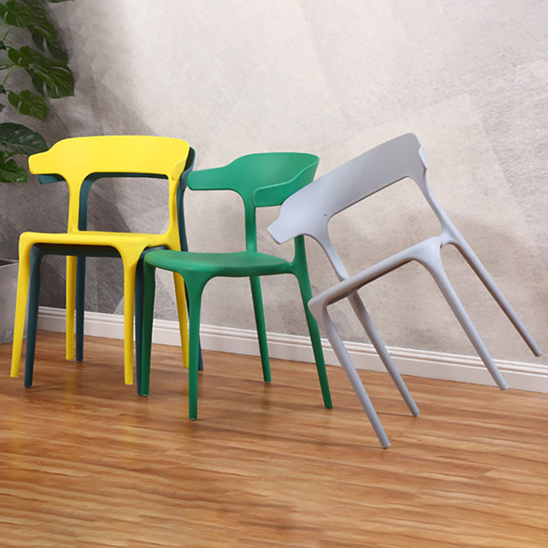 Silla apilable de estilo moderno, sillas con respaldo abierto sin brazos y patas de plástico para cocina