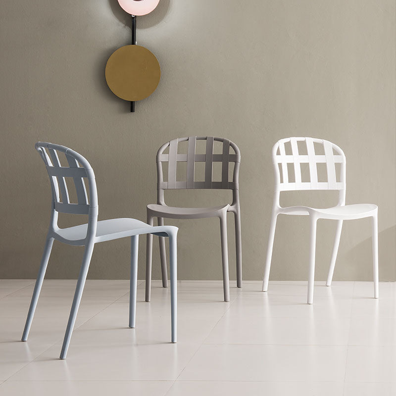 Sillas traseras abiertas sin brazos del estilo escandinavo que apilan la silla lateral plástica