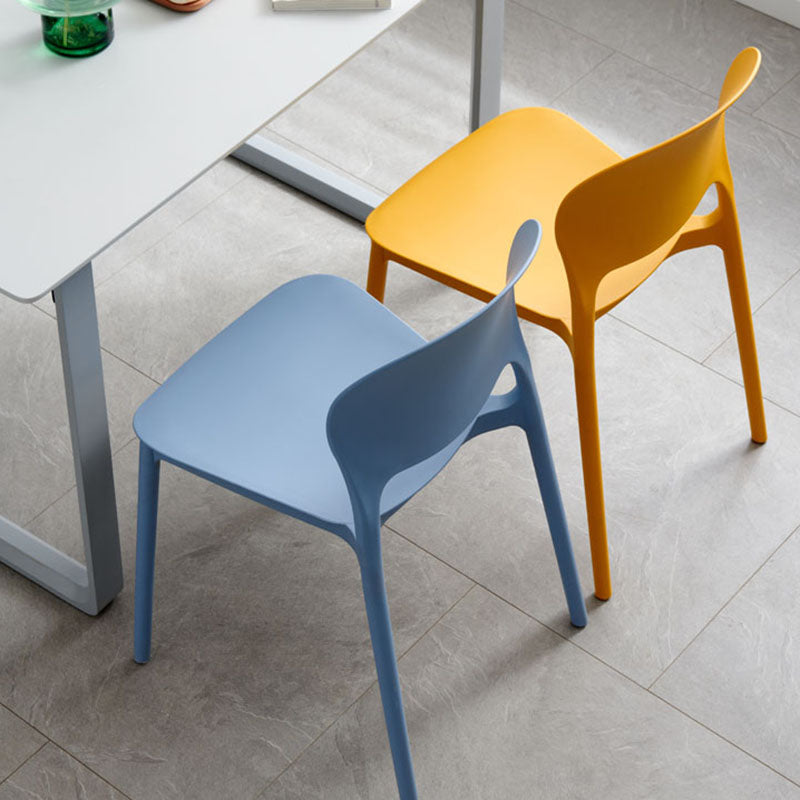 Sillas apilables modernas que cenan las sillas abiertas sin brazos con las piernas plásticas para la cocina