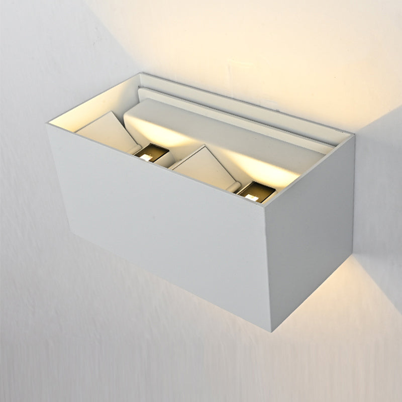 2 luces Ideas de iluminación de pared de metal de estilo de pared geométrico.