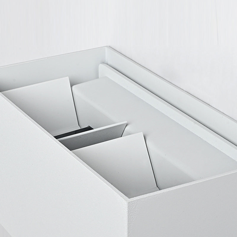 2 luces Ideas de iluminación de pared de metal de estilo de pared geométrico.