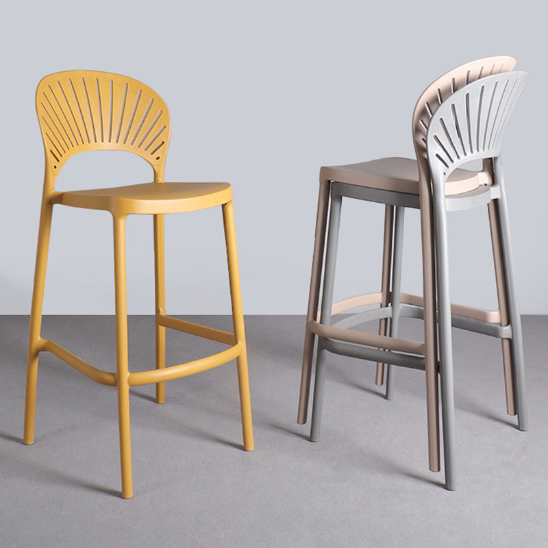 Taburetes de bar apilables de plástico de estilo nórdico para uso doméstico, taburetes con respaldo bajo sin brazos