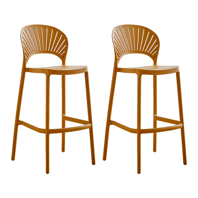 Taburetes de bar apilables de plástico de estilo nórdico para uso doméstico, taburetes con respaldo bajo sin brazos