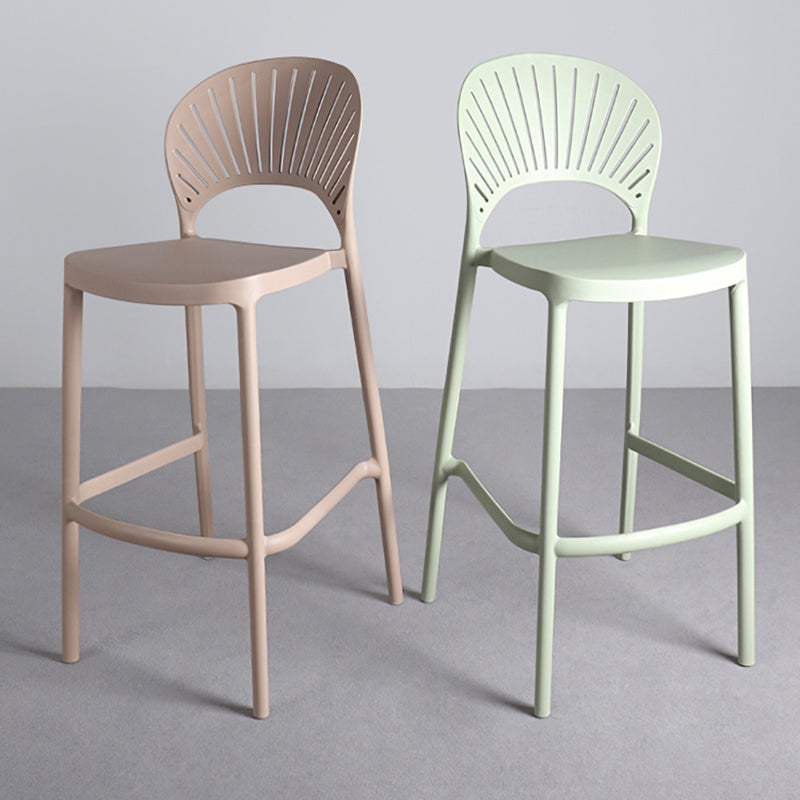 Taburetes de bar apilables de plástico de estilo nórdico para uso doméstico, taburetes con respaldo bajo sin brazos