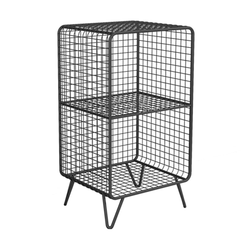 Libreria moderna chiusa con ripiani rettangolari in metallo