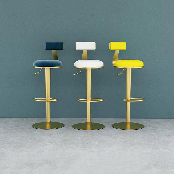 Contemporary Metal Bar and Counter Stool Low Back Stool with Pedestal Base in Gold