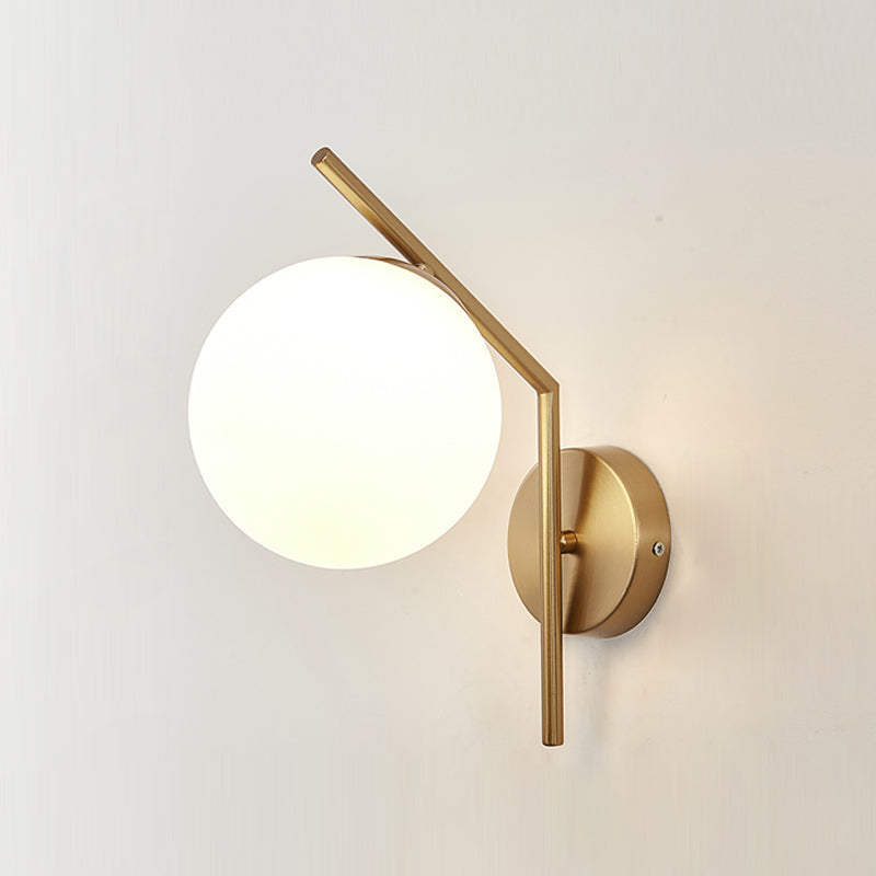 Lámpara de lámpara de pared global dorada simplicidad de vidrio blanco de 1 linda lámpara de vidrio