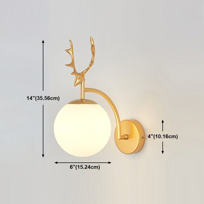 Lámpara de lámpara de pared global dorada simplicidad de vidrio blanco de 1 linda lámpara de vidrio