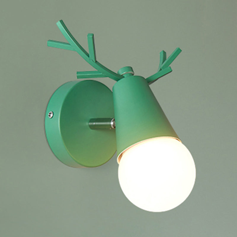 Estilo moderno de forma única Splicina de pared de metal 1 Lighting Lighting para dormitorio