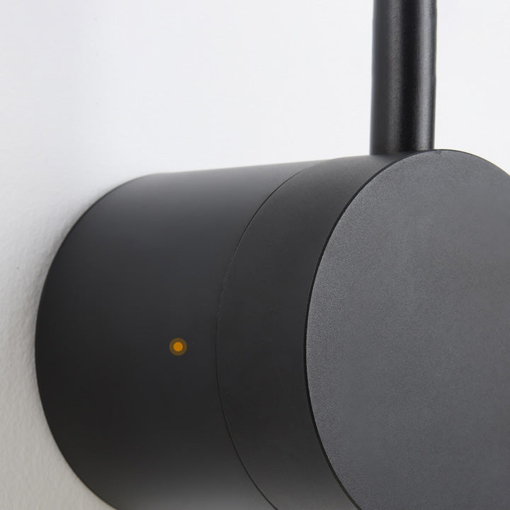 Iluminación de apliques de pared lineal de metal de estilo moderno de pared LED montada en pared