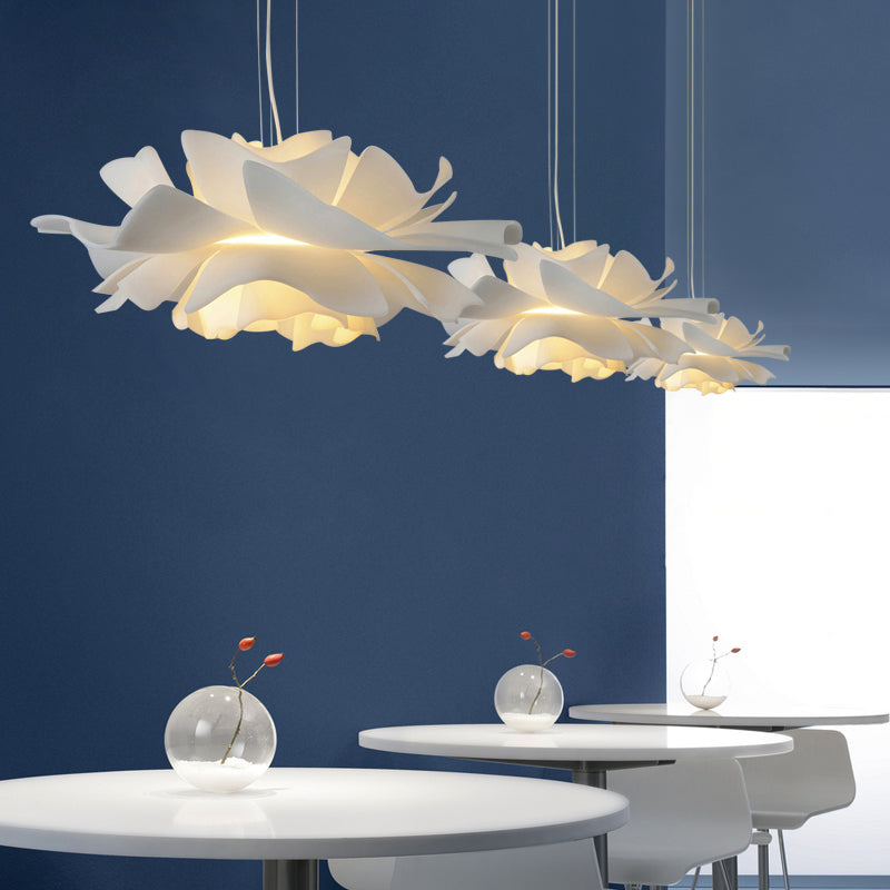 Almando de estilo moderno accesorio de iluminación colgante en forma de flores para sala de estar