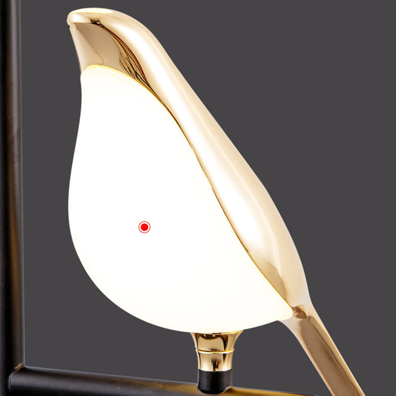 Lampe suspendue en or Postmodern Forme d'oiseau en métal