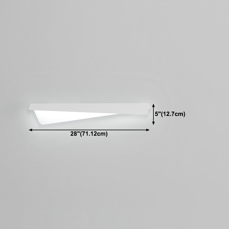 Metal Linear Shape Wall Light Modern Style 1-Light Wall Mounted Light Fixture in White
