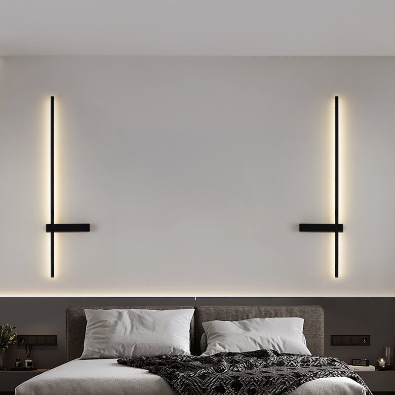 Linear Shape Metal Wall Light Modern Style 1-Light Wall Mount Light in Black