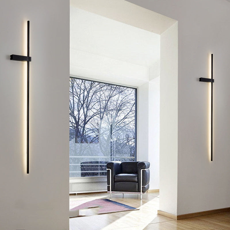 Linear Shape Metal Wall Light Modern Style 1-Light Wall Mount Light in Black