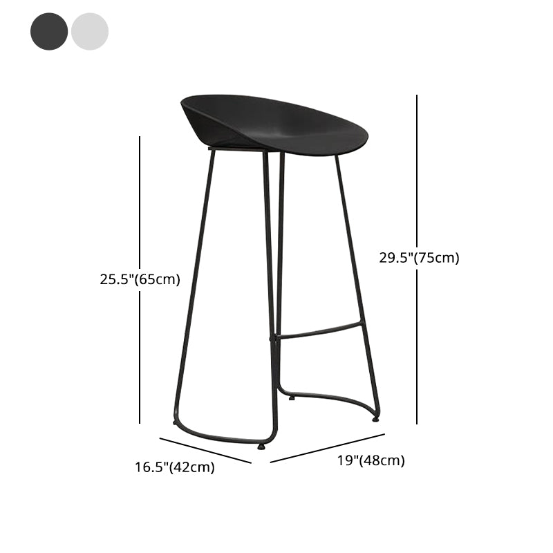 Modern Armless Backrest Counter Stool Iron Bar Stool with Plastic Seat and Pedal