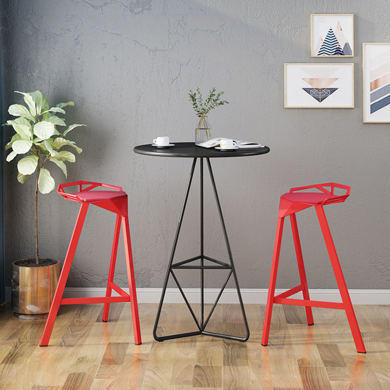 Industrial Stackable Iron Counter Stools Low Back 3 Legs Bar Stools with Footrest