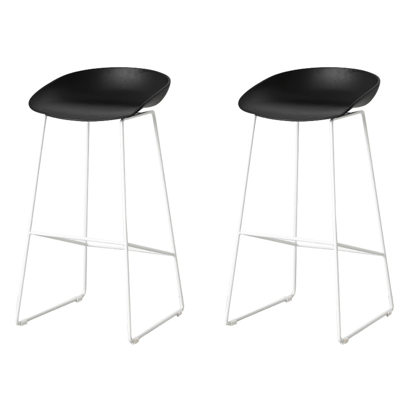 Scandinavian Style Bar-stool with Sled Legs Bucket Seat Counter Stool for Kitchen Bar