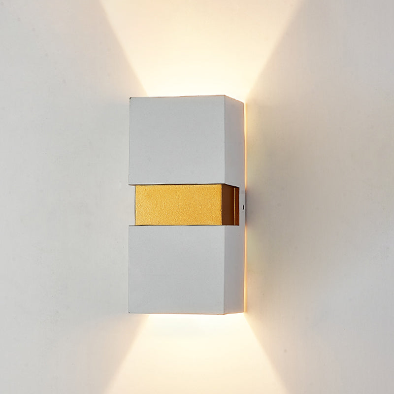 Luz de pared de aluminio de estilo moderno Cuboid 2 luces LED Pared Splock para al aire libre