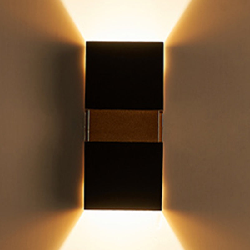 Luz de pared de aluminio de estilo moderno Cuboid 2 luces LED Pared Splock para al aire libre