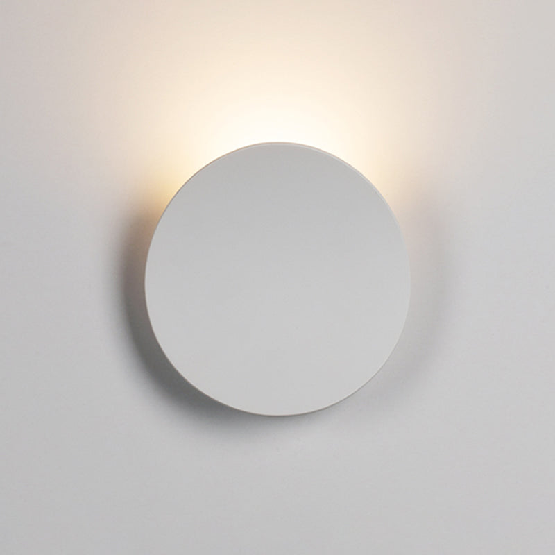 Round Shape Metal Wall Sconce Modern Style 1-Light Wall Mounted Light for Bedroom