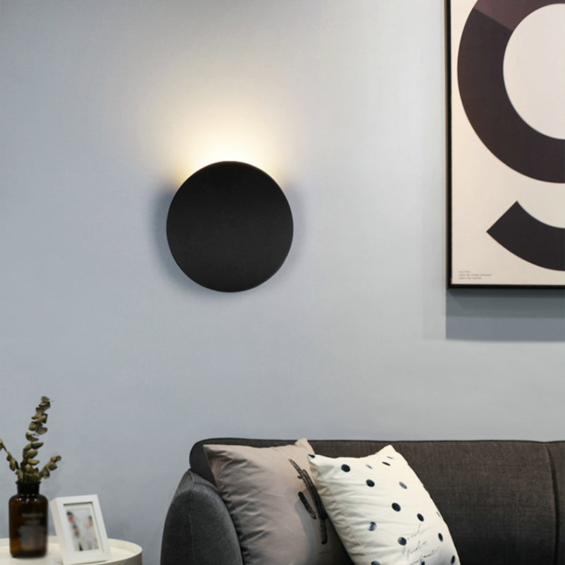 Round Shape Metal Wall Sconce Modern Style 1-Light Wall Mounted Light for Bedroom