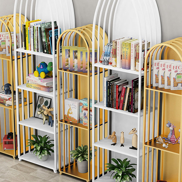 Libreria in stile scandinavo libreria chiusa per la casa di studio della casa d'ufficio