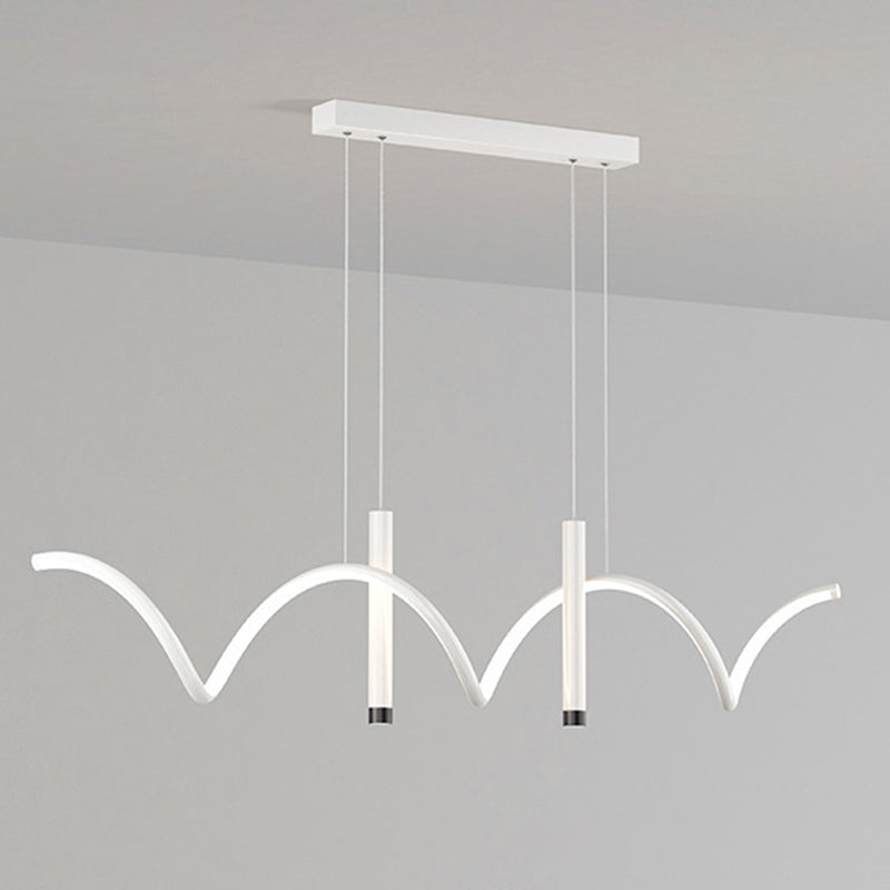 Eigentijdse stijl lineaire vorm eilandlichten metaal 3 licht hangende verlichtingsarmaturen