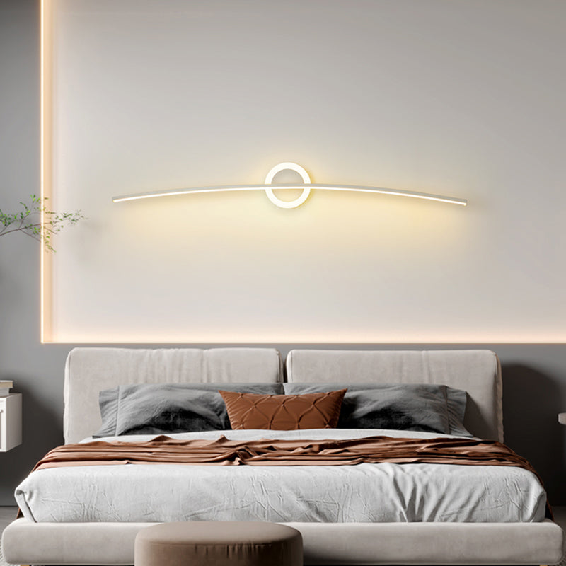 Linear Shade Metal Wall Sconce Modern Style Single Light Wall Mount Light in White