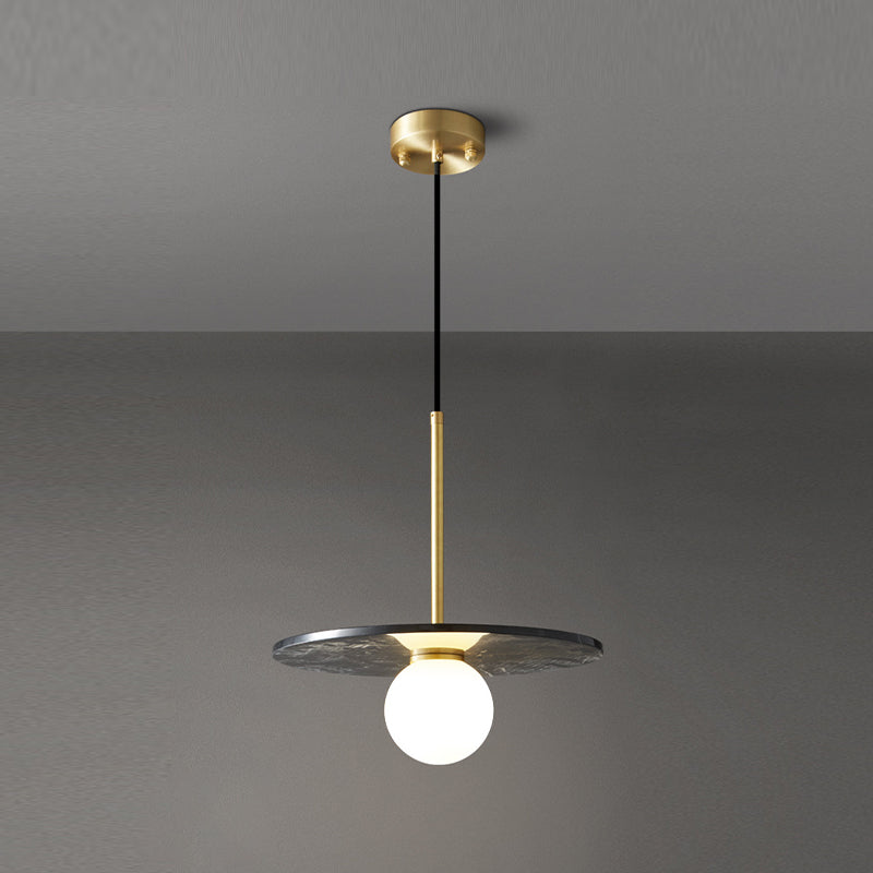 Natürlicher Marmor kleiner Anhänger Licht moderne 1-Kopf-Federlampe mit weißem Glasschatten