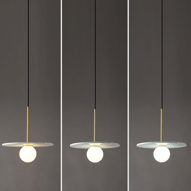 Natürlicher Marmor kleiner Anhänger Licht moderne 1-Kopf-Federlampe mit weißem Glasschatten