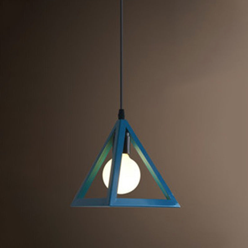 Lampada sospesa in metallo geometrico a pendente a sospensione.