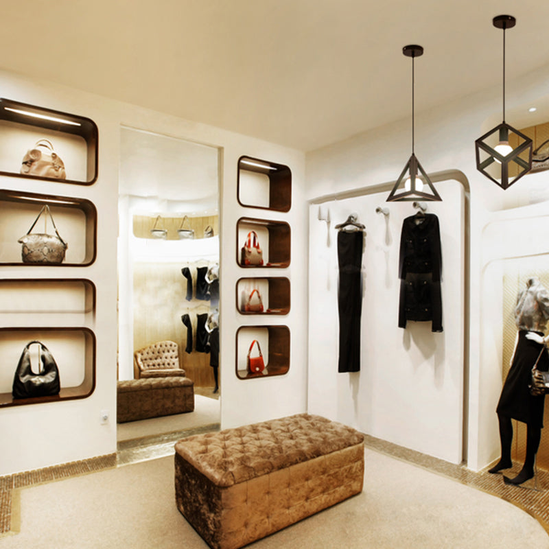 Lampada sospesa in metallo geometrico a pendente a sospensione.