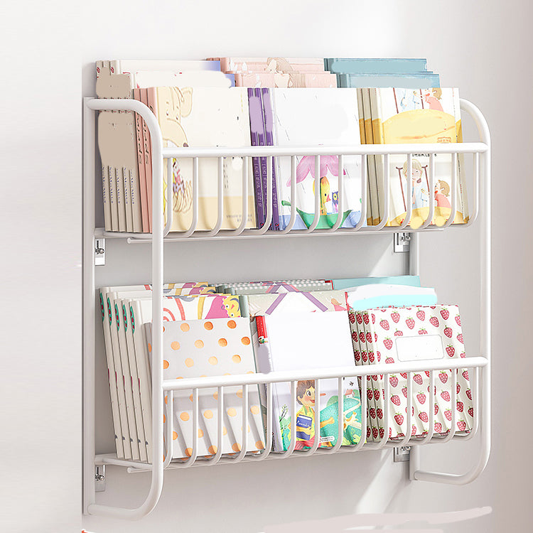 Libreria chiusa a parete montata in stile scandinavo per la sala da studio dell'ufficio