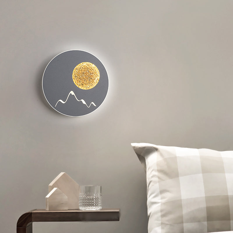 Creative Metal Wall Light Modern LED Wall Light Fixture for Bedroom