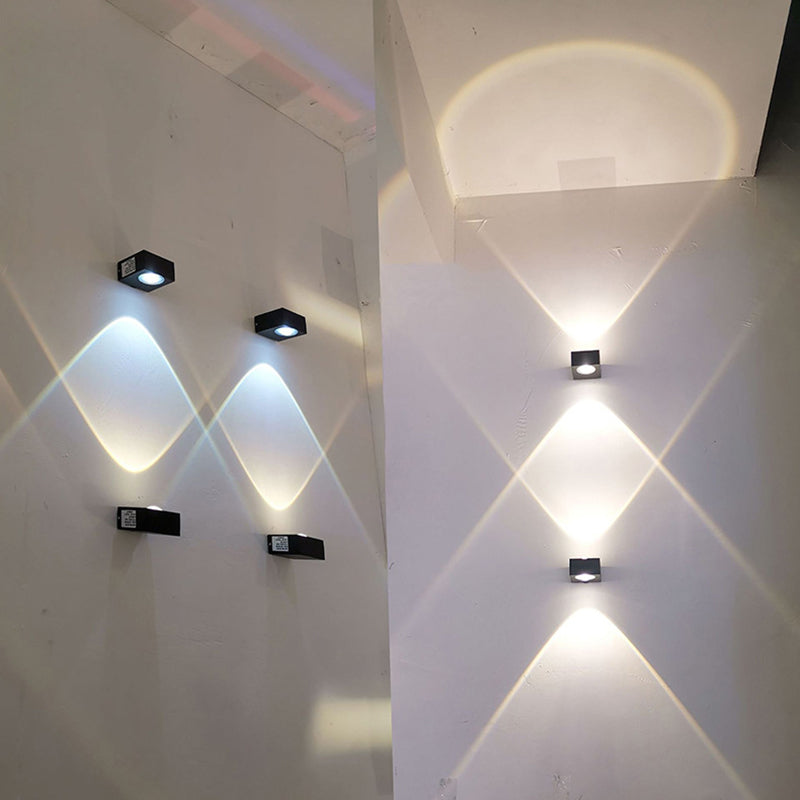 Tombra cuadrada de la pared de metal Maledina Multern Lights Luz de la pared en negro