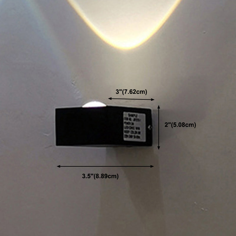 Tombra cuadrada de la pared de metal Maledina Multern Lights Luz de la pared en negro