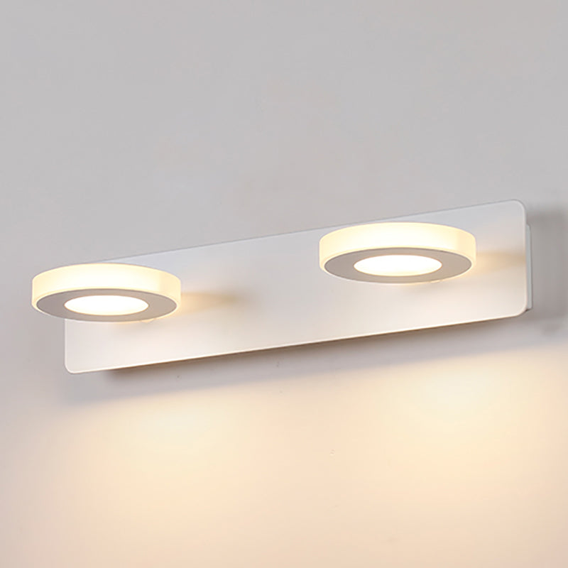 Postmodern Metal Vanity Light Strip White Multi Lights Mperror Light per il bagno