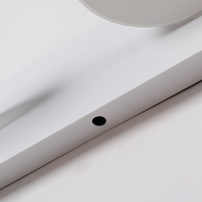 Postmodern Metal Vanity Light Strip White Multi Lights Mperror Light per il bagno