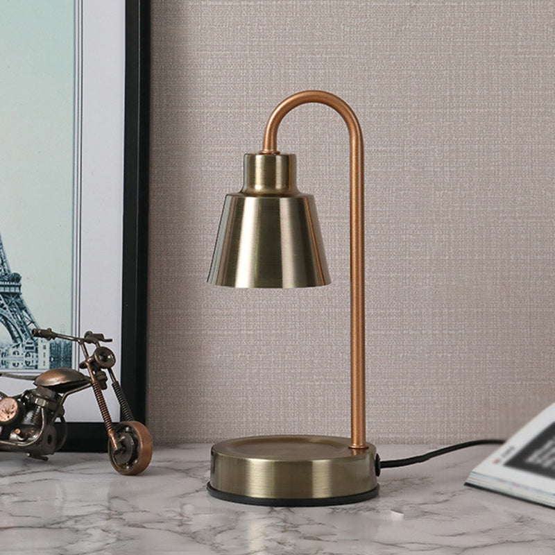 Lampe de table en métal nordique simple aromathérapie fondant la lampe de bureau de cire pour chambre à coucher