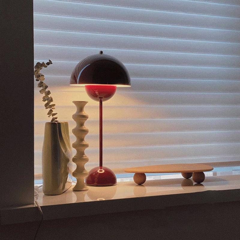 Nordic Style Metal Table Lampe Champignon Colorful Bulb Table Light pour la chambre