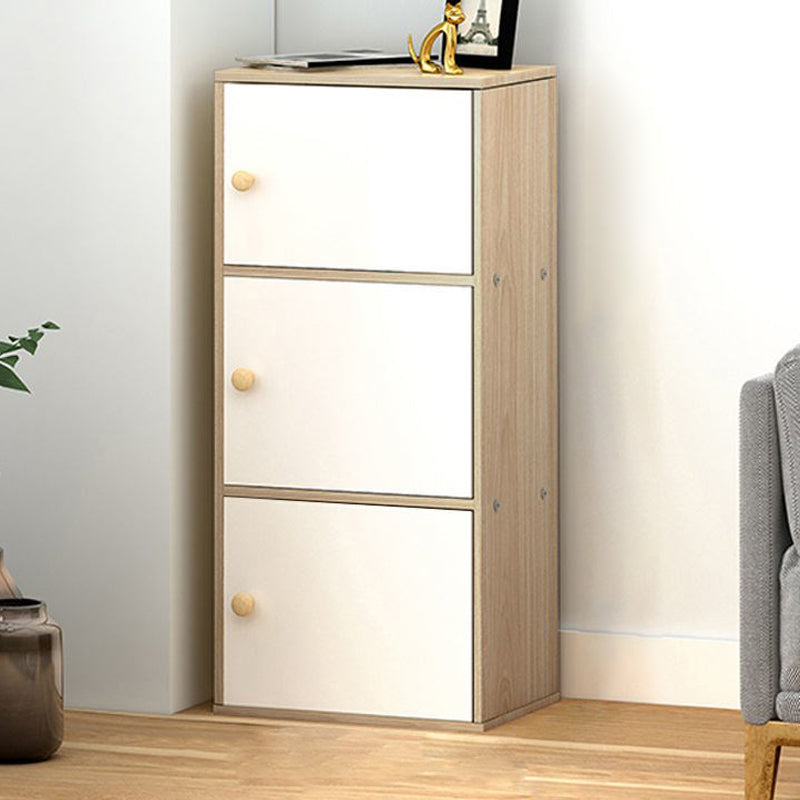 Contemporary Vertical Standard Bookcase Manufactured Wood Bookcase with Doors